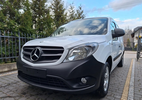 Mercedes-Benz Citan cena 33900 przebieg: 254000, rok produkcji 2015 z Łochów małe 106